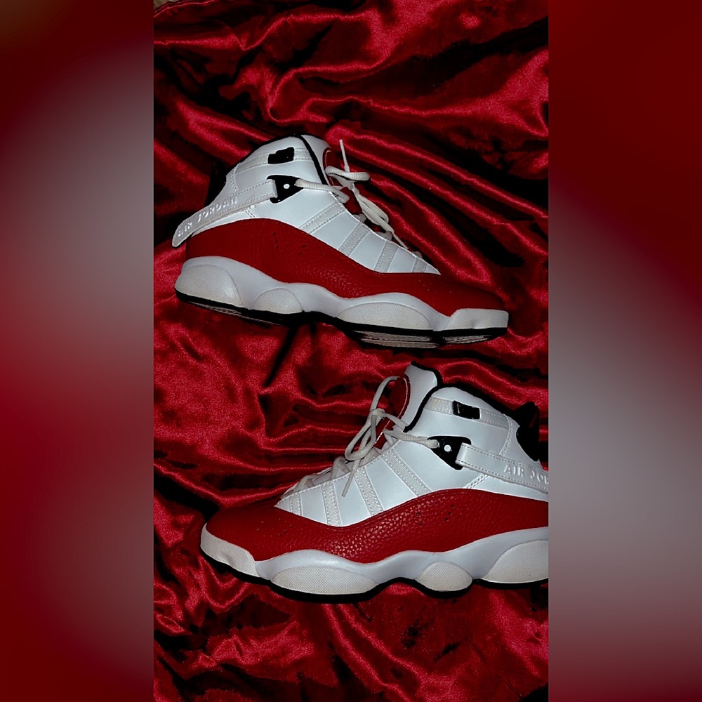 Selling my Nike Air Jordan 6 rings in “University Red” and white